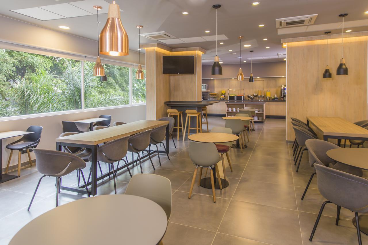 City Express Plus By Marriott Medellin Colombia Zimmer foto