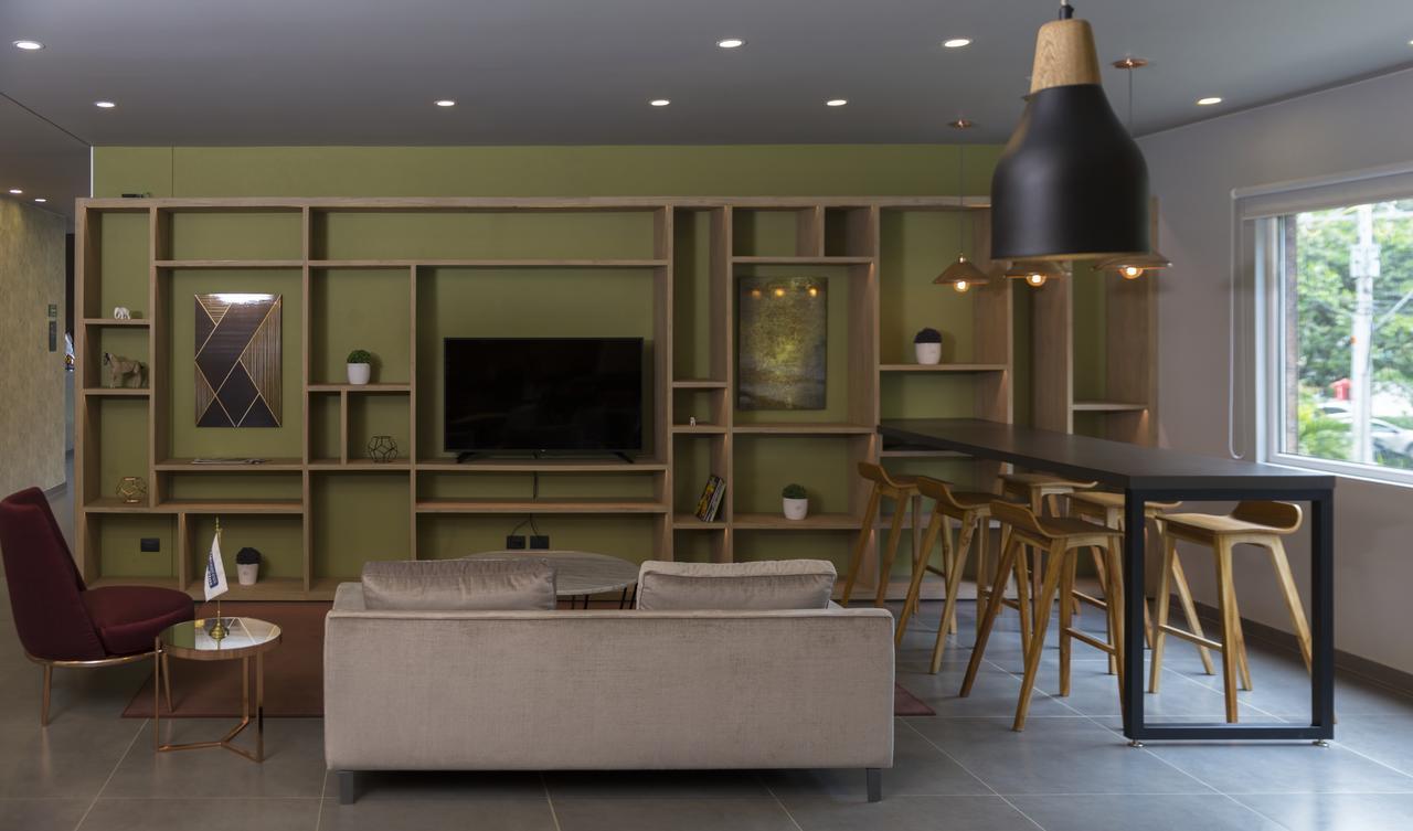 City Express Plus By Marriott Medellin Colombia Zimmer foto